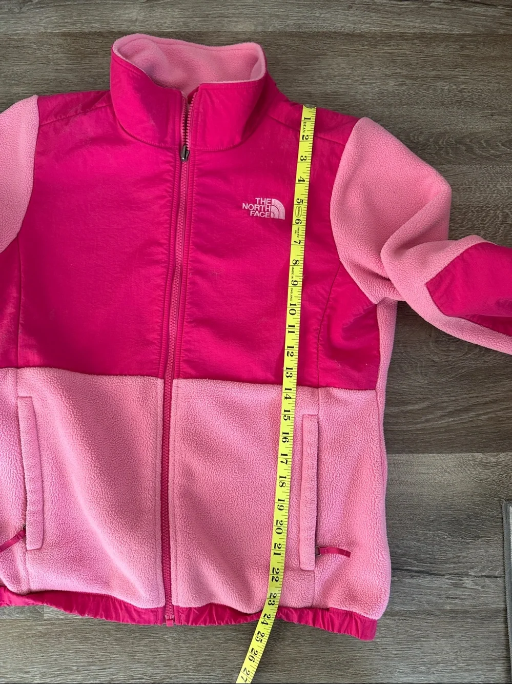 The North Face Two-Tone Pink Girls' XL 18 Fleece Jacket. Great condition